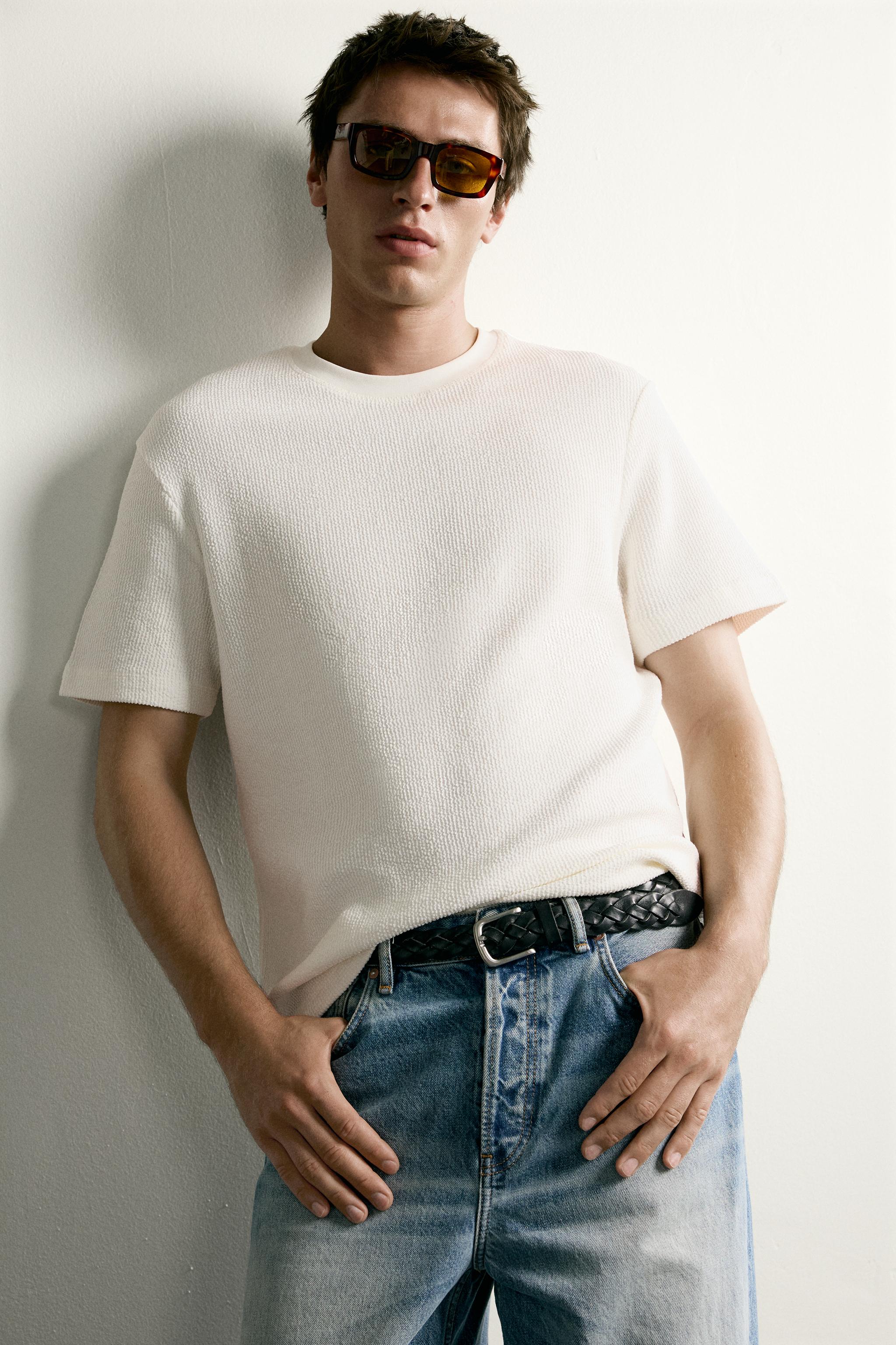 T-SHIRT COUPE REGULAR SEERSUCKER